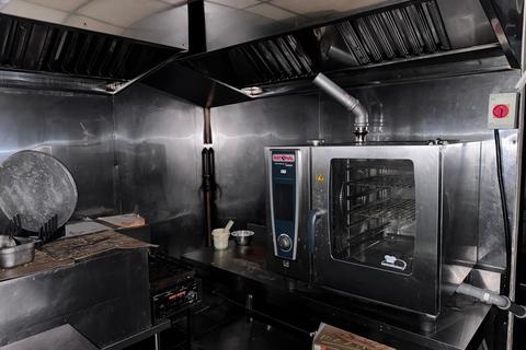 Retail property (high street) to rent, 93 High St Cradley Heath B64 5HE