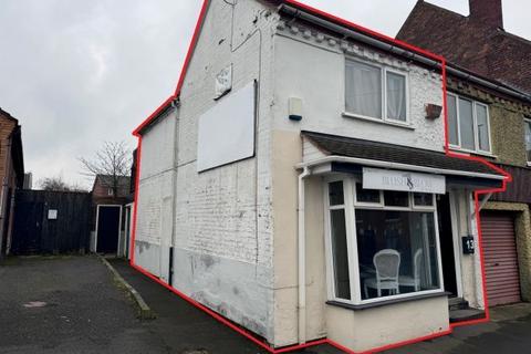 Retail property (high street) to rent, 13A & 13B High Oak Brierley Hill DY5 4LA