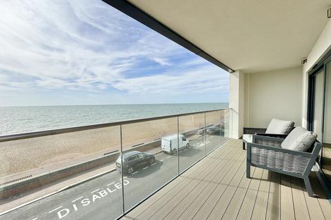 2 bedroom apartment for sale, West Parade, Hythe, Kent