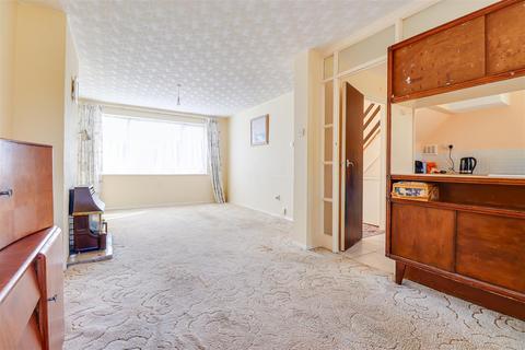 3 bedroom semi-detached house for sale, Lodge Close, Thundersley SS7