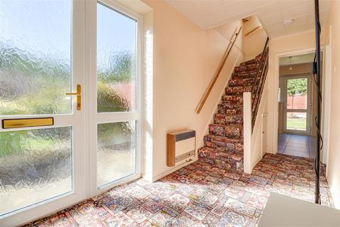 3 bedroom semi-detached house for sale, Lodge Close, Thundersley SS7