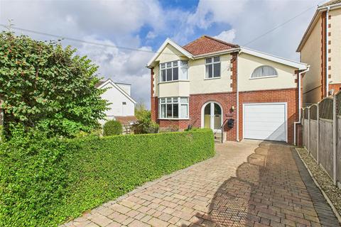 Detached 1930’s home in Upper Clevedon