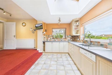 5 bedroom detached house for sale, Detached 1930’s home in Upper Clevedon