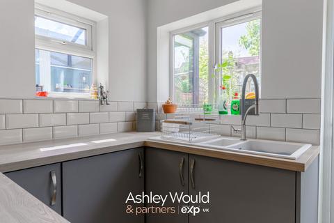 3 bedroom semi-detached house for sale, Upper Meadow Road, Birmingham B32