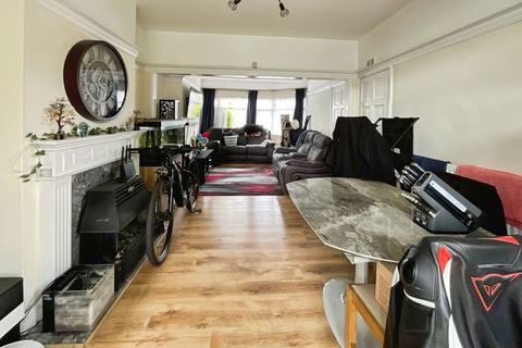 3 bedroom semi-detached house for sale, Cleveleys Avenue, Leicester LE3