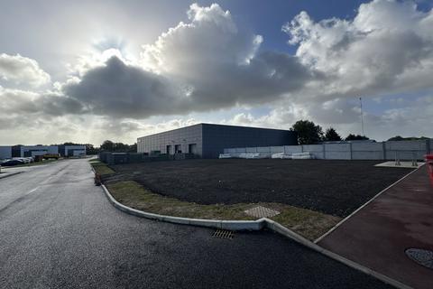 Storage to rent - Diamond Drive, Hailsham BN27