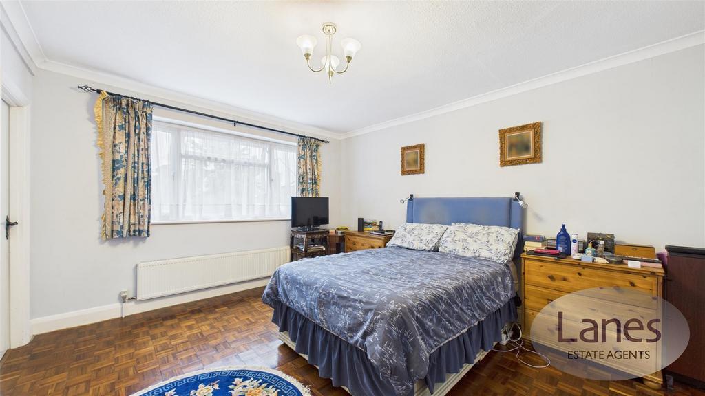 CAM04248 G0-PR0090-STILL020.jpg