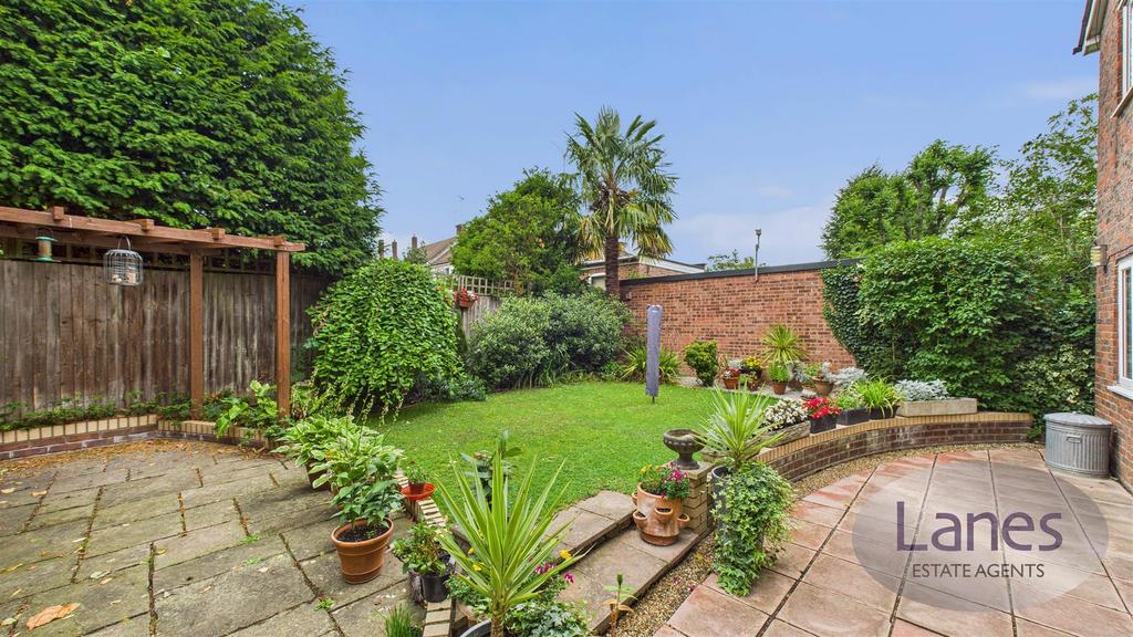 CAM04248 G0-PR0090-STILL004.jpg