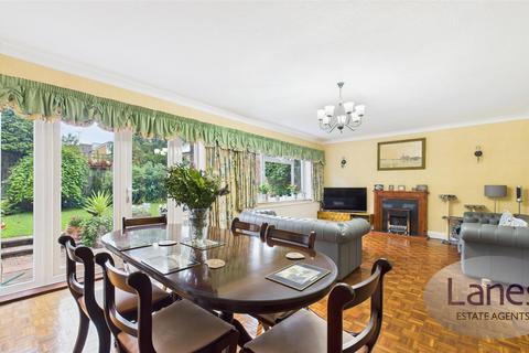 undefined, Bycullah Road, EN2