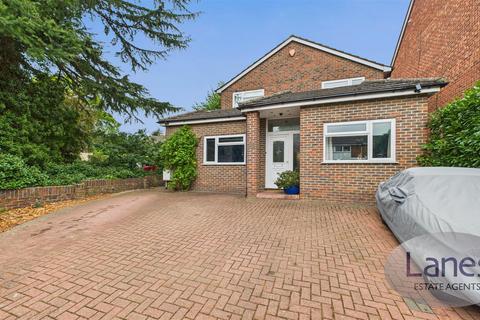 undefined, Bycullah Road, EN2