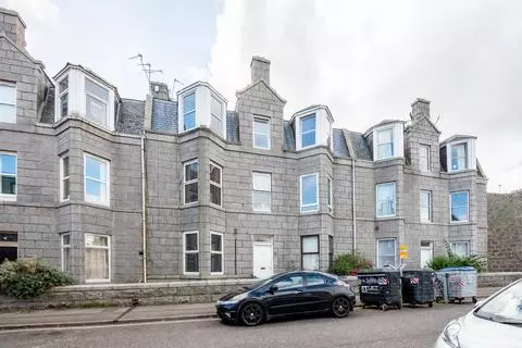 3 bedroom block of apartments for sale