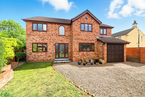 4 bedroom detached house for sale, Station Road, Leeds LS26