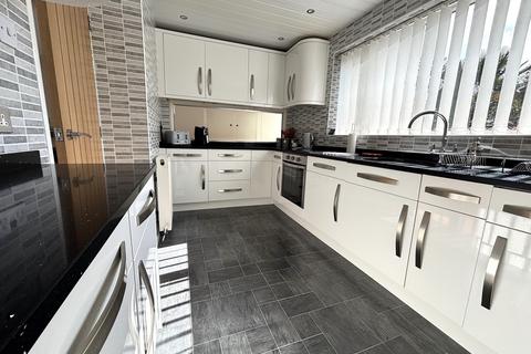 3 bedroom link detached house for sale, Highlands Road, Offerton