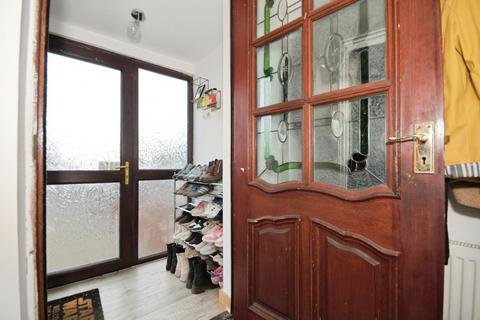 36 Barrie Road, Sheffield, S5 8RR