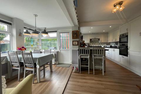 3 bedroom detached house for sale, 112 Thirsk Road, Northallerton