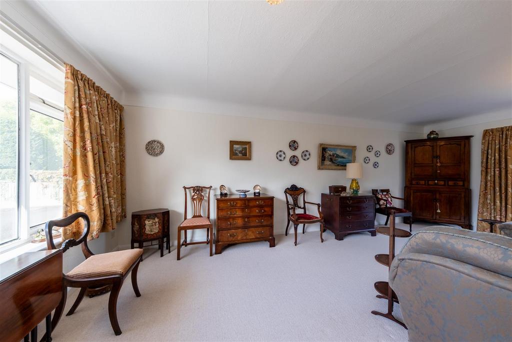 3 Badgers Close-015.jpg