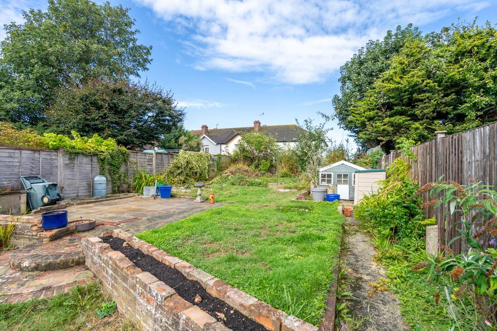 Rear Garden (2).jpg