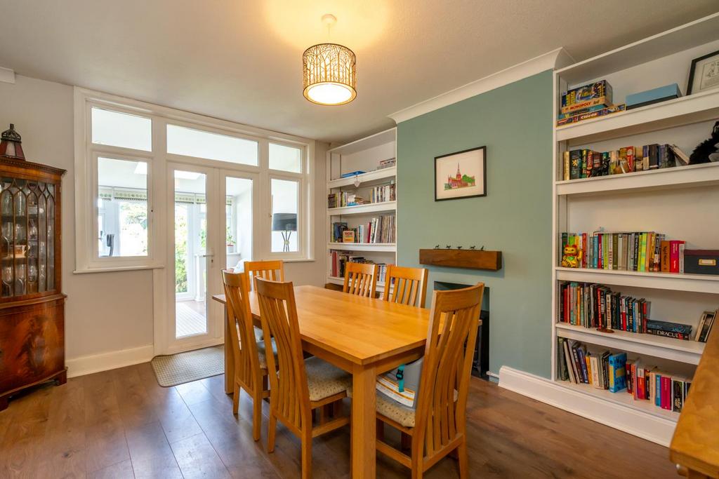 Dining Room.jpg