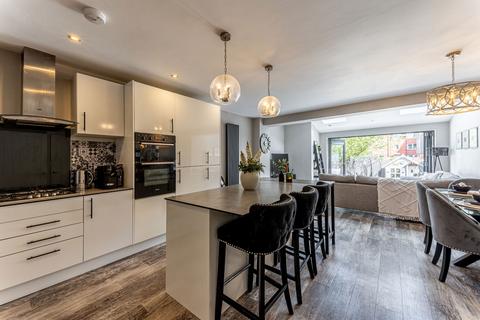 8 Lower Queen Street, Sutton Coldfield, B72 1RT