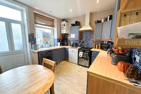 3 bedroom terraced house for sale, Hartley Street, Glusburn