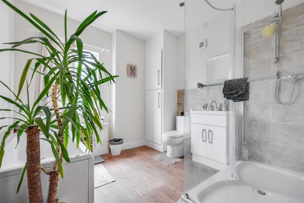 Bathroom.jpeg