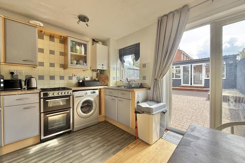 2 bedroom end of terrace house for sale, Chantry Meadow, Alphington, EX2