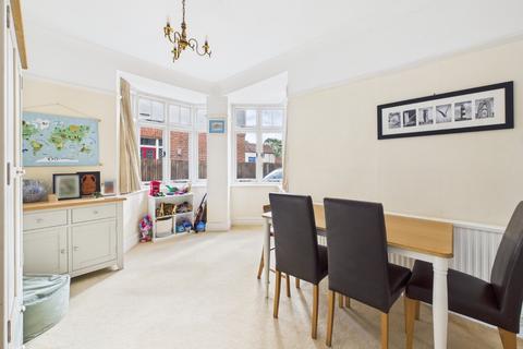 3 bedroom detached house for sale, Baring Road, Beaconsfield, Buckinghamshire, HP9