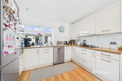 114 Phipps Bridge Road, London, SW19 2SU