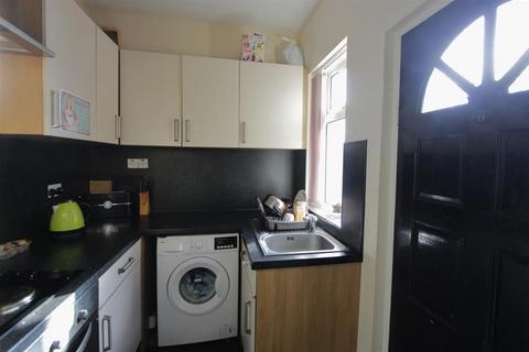 3 bedroom terraced house for sale, Bellhouse Road, Sheffield, S5 6HT
