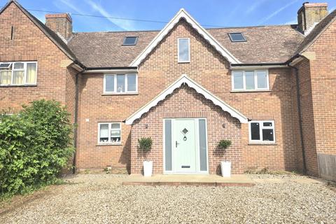 undefined, Farm Lane, Great Bedwyn, SN8