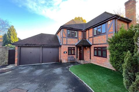 4 bedroom detached house for sale, Heywood Drive, Bagshot, Surrey, GU19