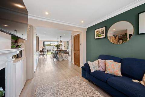 3 bedroom end of terrace house for sale, Green Lane, Hersham Village, KT12