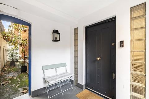 3 bedroom apartment for sale, Barkston Gardens, London, SW5