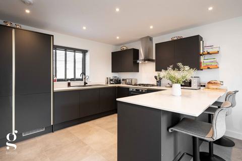 3 bedroom semi-detached house for sale, Holmer House Close, Hereford