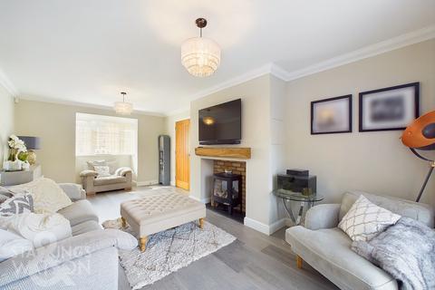 undefined, Nursery Close, Lowestoft