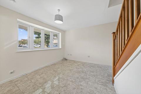 11 Avondale Mews, Kettering, NN16 8QD