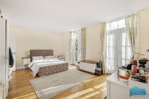 undefined, Princess Park Manor East, Royal Drive, Friern Barnet, London, N11