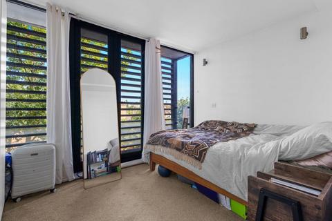 2 bedroom flat for sale, The Ink Building , 130 Barlby Road, London, W10