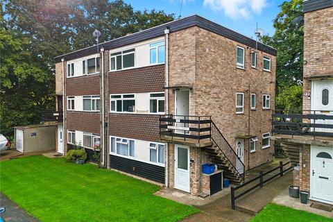 St. Lawrence Gardens, Leigh-on-Sea, Essex, SS9