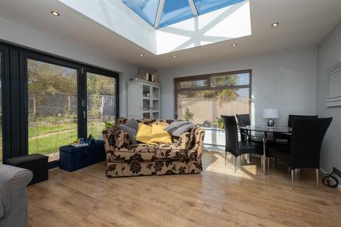 3 bedroom detached bungalow for sale, Vauxhall Avenue, Herne Bay
