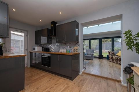 3 bedroom detached bungalow for sale, Vauxhall Avenue, Herne Bay