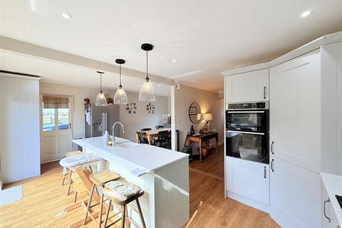 4 bedroom detached house for sale, Millfield Drive, Stowmarket IP14