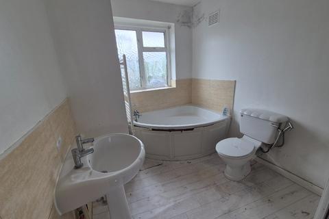 undefined, Silecroft Road, Luton, Bedfordshire, LU2 0RN