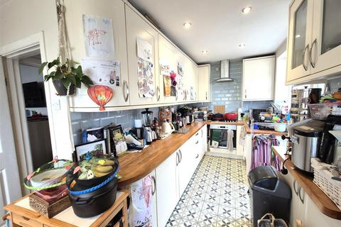 2 bedroom detached bungalow for sale, Kinson Avenue, Poole BH15