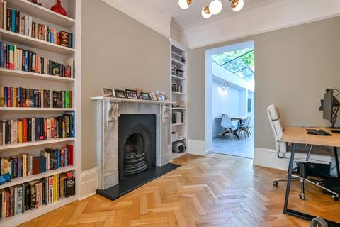 3 Dunollie Road, London, NW5 2XN
