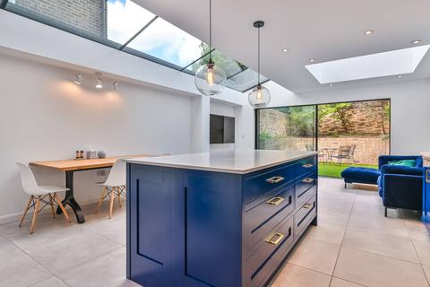 3 Dunollie Road, London, NW5 2XN