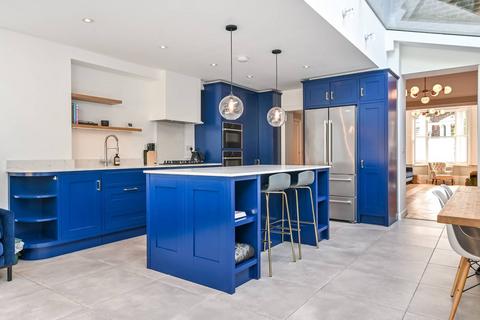 3 Dunollie Road, London, NW5 2XN