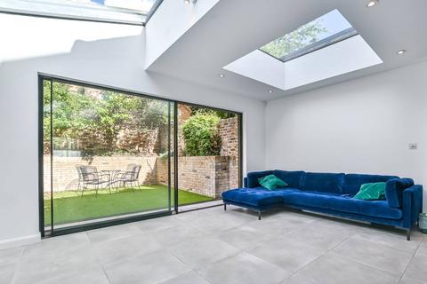 3 Dunollie Road, London, NW5 2XN