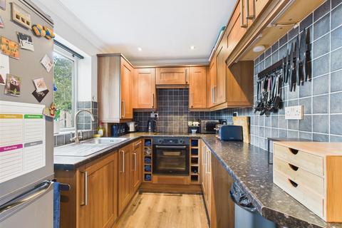 undefined, Curlew Avenue, Eckington S21