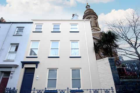 2 bedroom property to rent, 8 College Street, St Peter Port, Guernsey, GY1